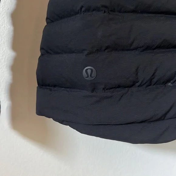 Lululemon Pack It Down Jacket - Picture 6 of 7